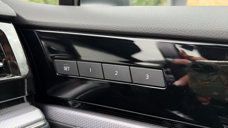 Volkswagen Touareg 3.0 V6 TDI 4Motion Black Edition 5dr Tip Auto Diesel Estate